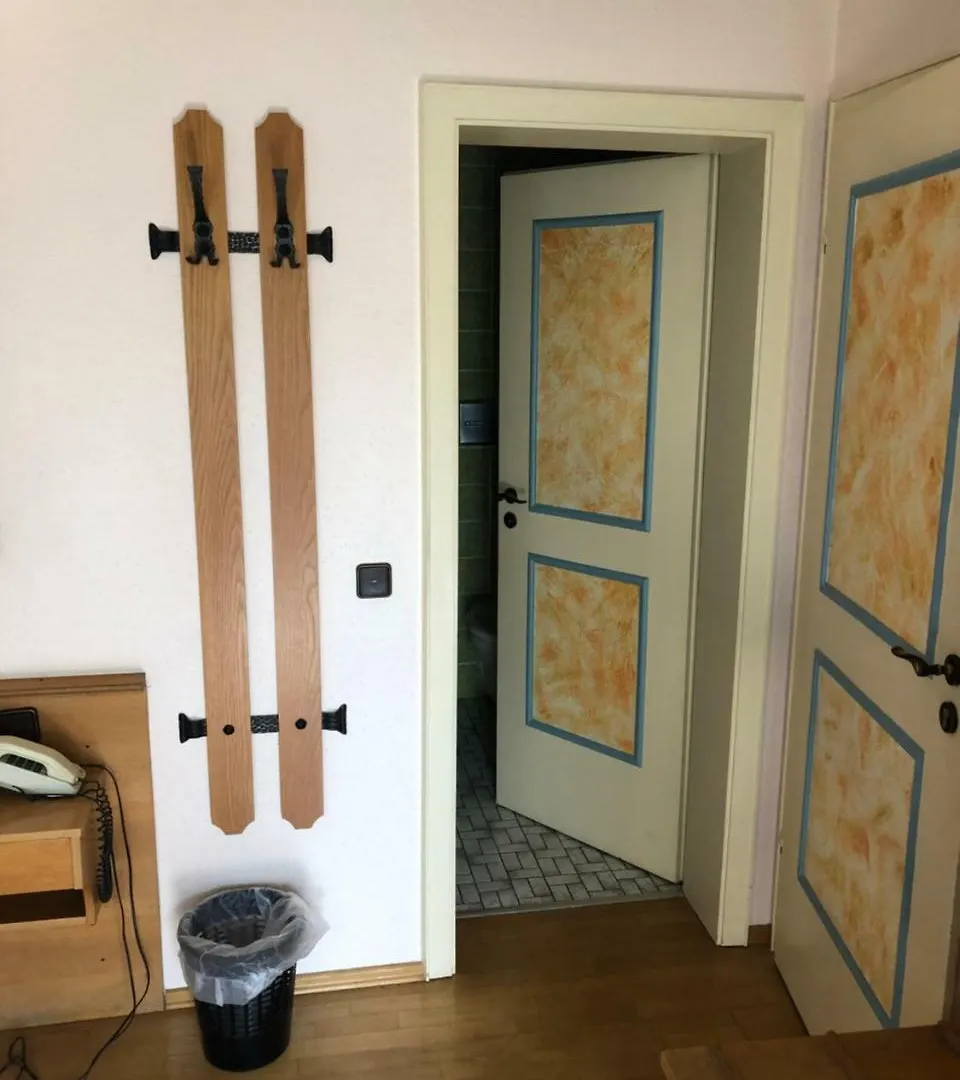 Hotel Pflieger Pocking  0*, Pocking (Passau) Alemanha